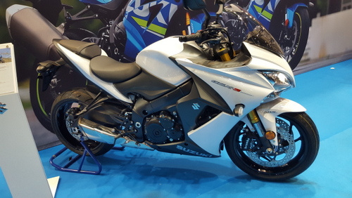 Suzuki GSX S1000S at Vive La motot Madrid