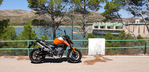 KTM 790 Duke at Embalsa de Forata Near Valencia, Spain